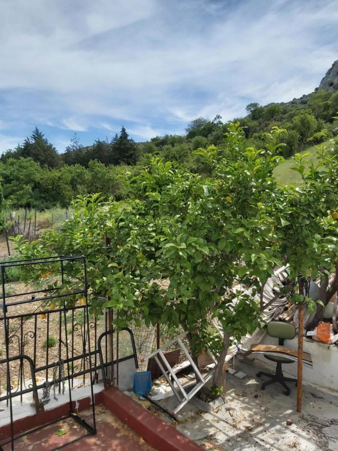 Casa En Zuheros 4 A 5 Personas Екстериор снимка